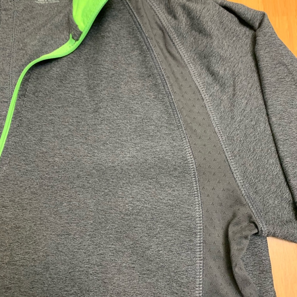 Quarter zip - Picture 3 of 3